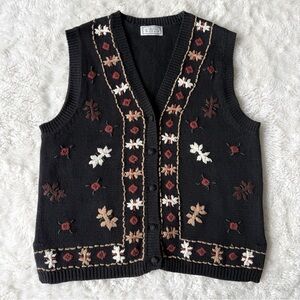 VTG Woman Black Floral Embroidery Button Knit Sweater Vest LARGE Cottagecore